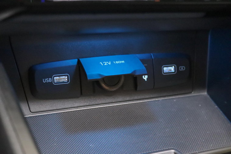 Vehicle Image 32