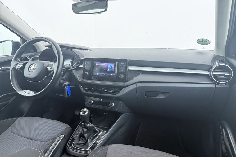 Vehicle Image 17