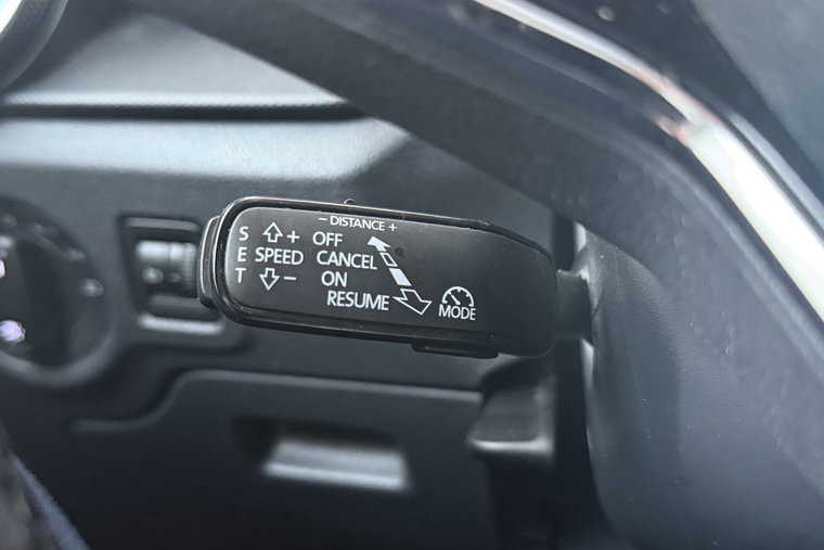 Vehicle Image 32
