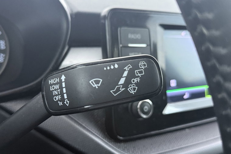 Vehicle Image 33
