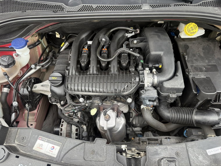 Vehicle Image 13