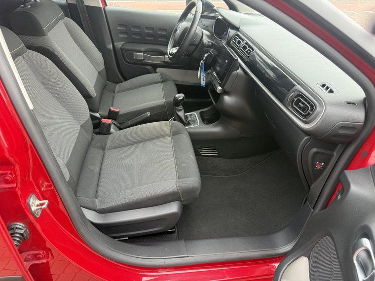 Vehicle Image 18