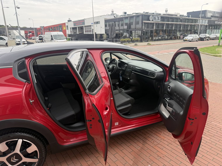 Vehicle Image 22