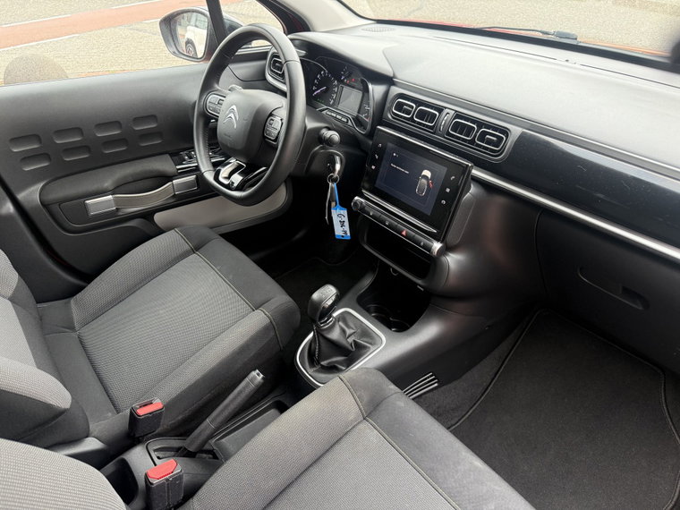 Vehicle Image 24