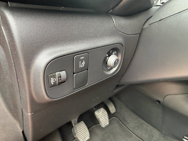 Vehicle Image 34