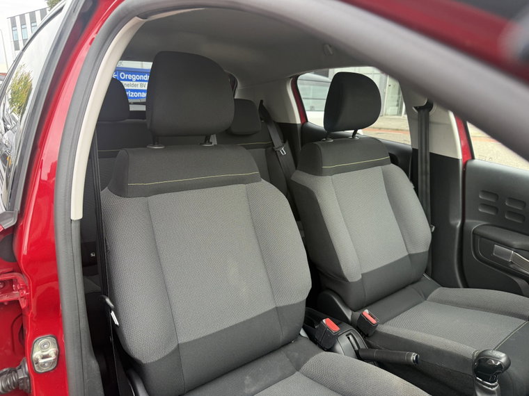 Vehicle Image 36