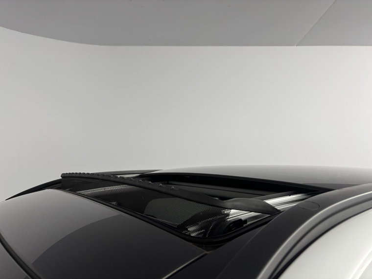 Vehicle Image 38
