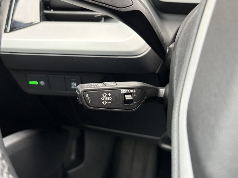 Vehicle Image 27