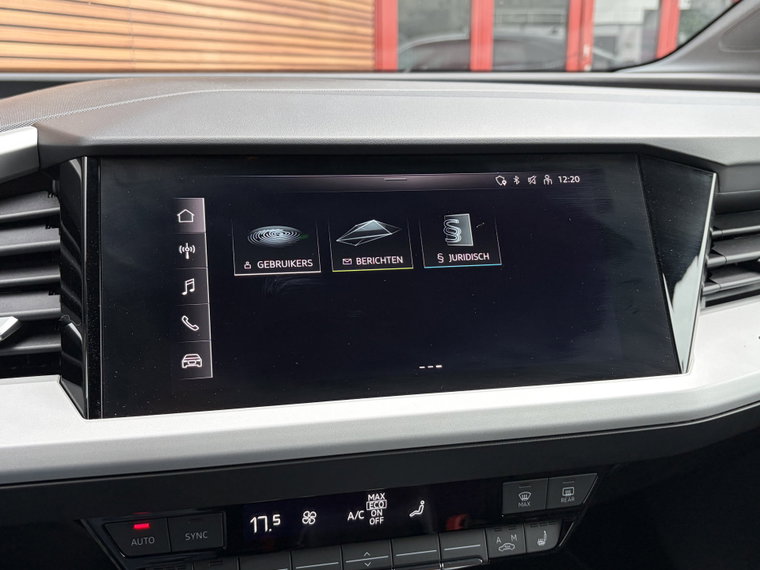Vehicle Image 38