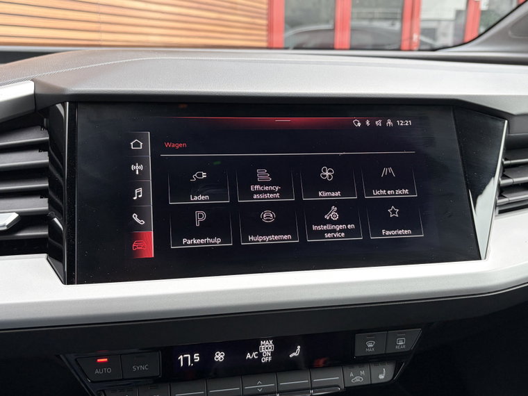Vehicle Image 41