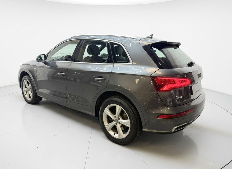 Vehicle Image 8