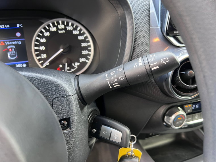 Vehicle Image 38