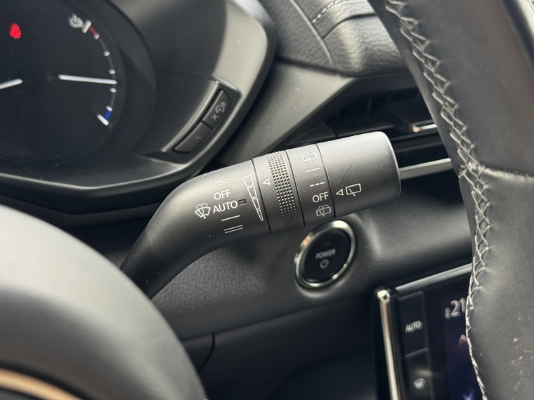 Vehicle Image 23