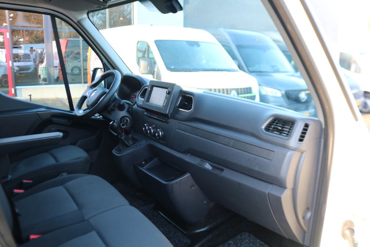 Vehicle Image 37