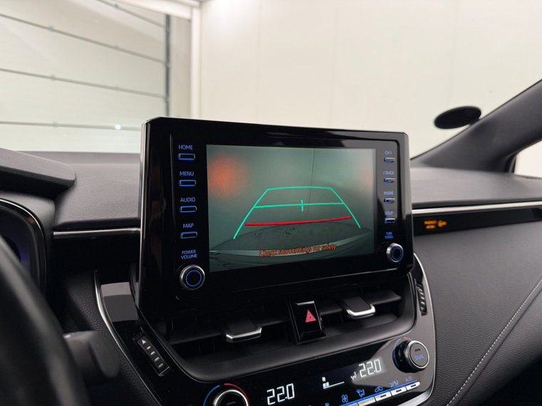 Vehicle Image 25