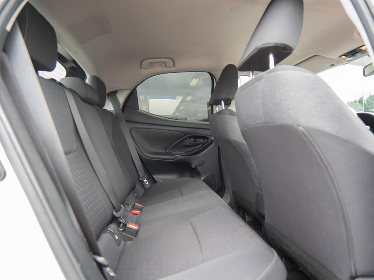 Vehicle Image 35