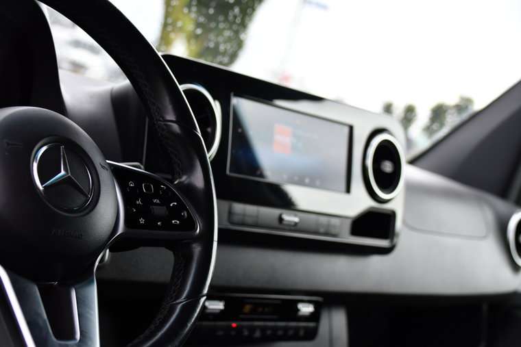 Vehicle Image 13