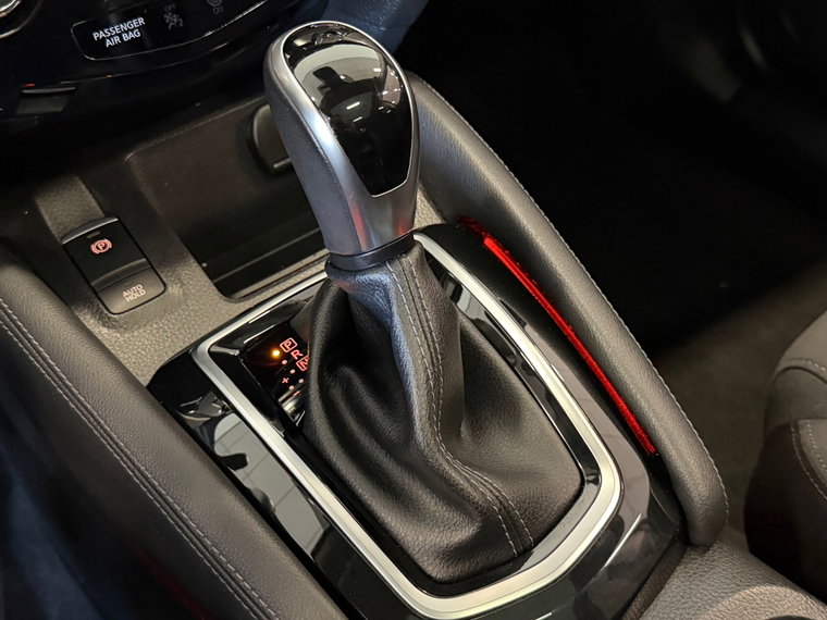 Vehicle Image 24