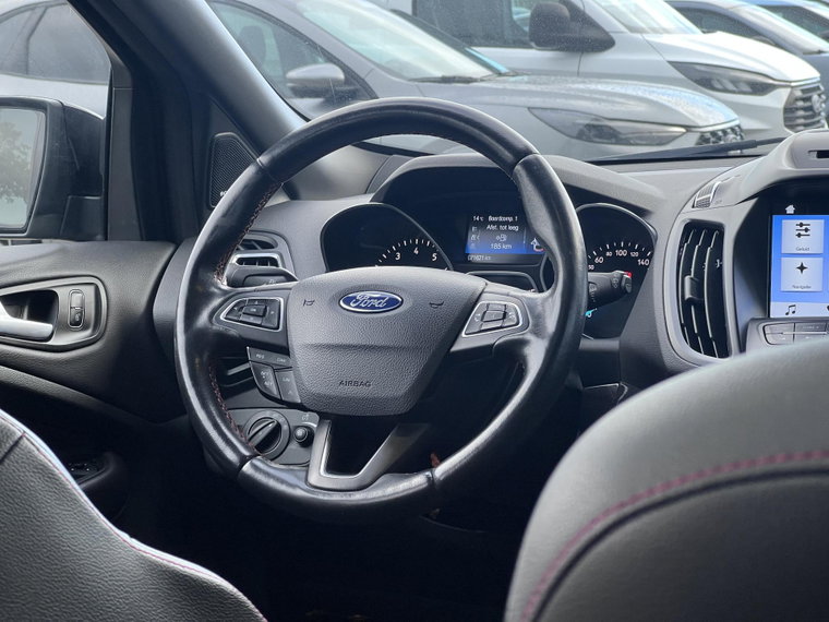 Vehicle Image 16