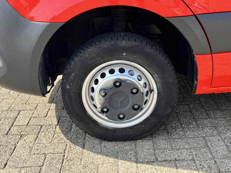 Vehicle Image 27