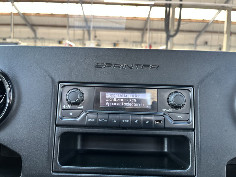 Vehicle Image 41