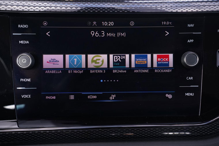 Vehicle Image 30