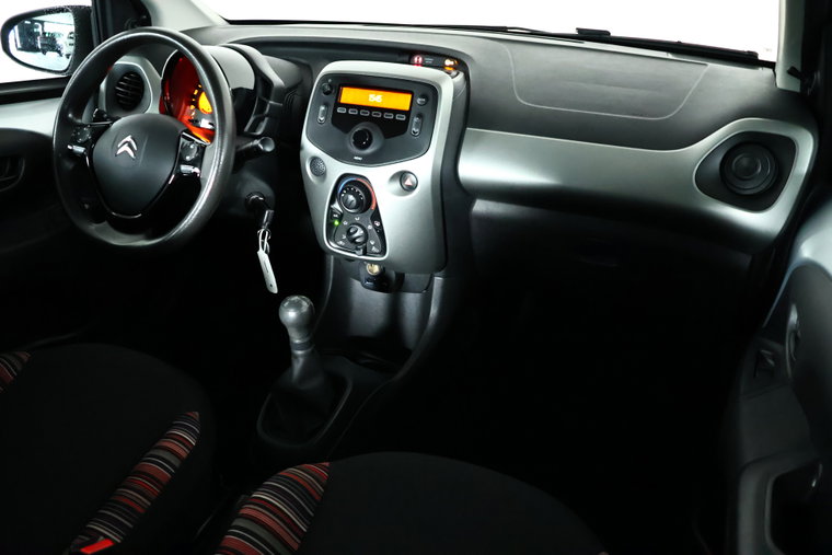 Vehicle Image 7