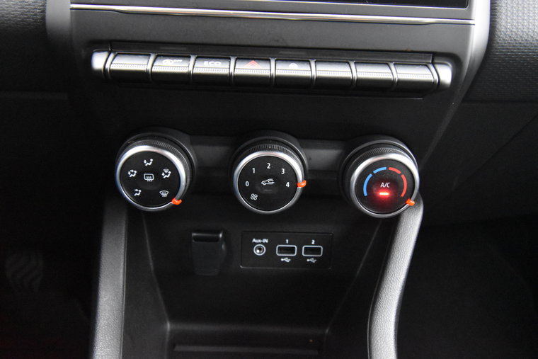 Vehicle Image 23