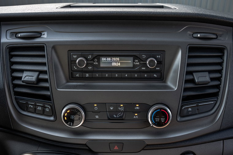 Vehicle Image 21