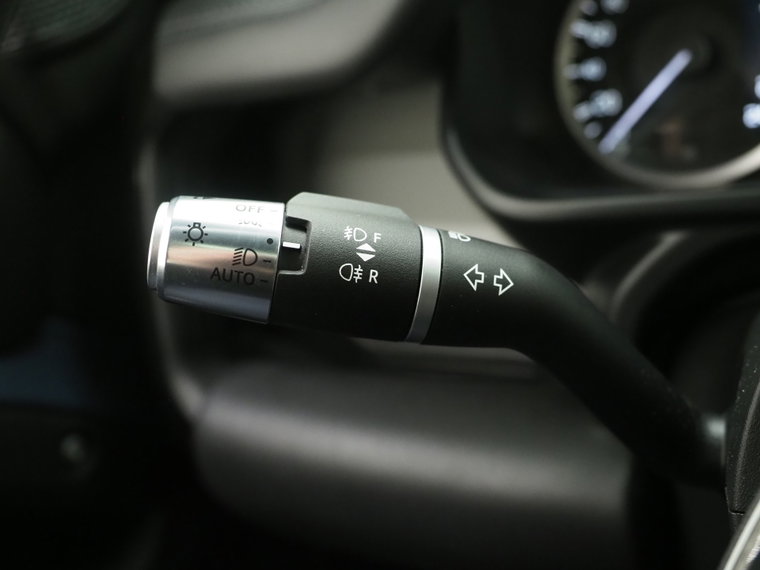 Vehicle Image 23