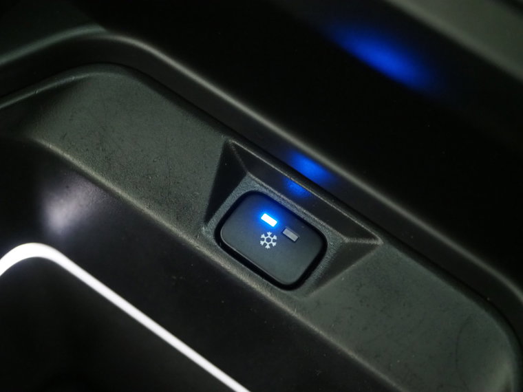 Vehicle Image 38