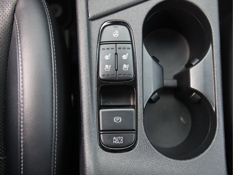 Vehicle Image 34