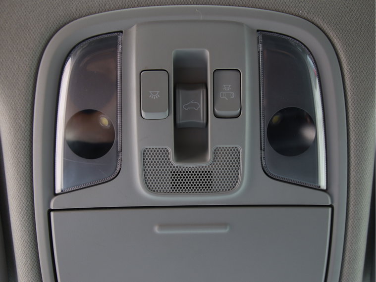 Vehicle Image 38
