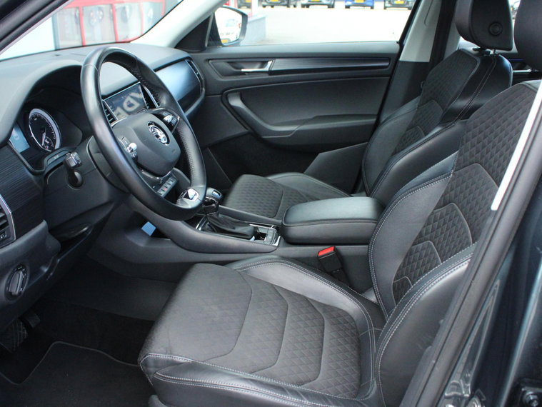 Vehicle Image 36