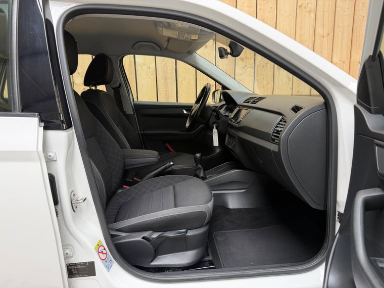 Vehicle Image 47