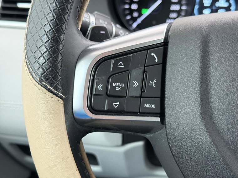 Vehicle Image 24