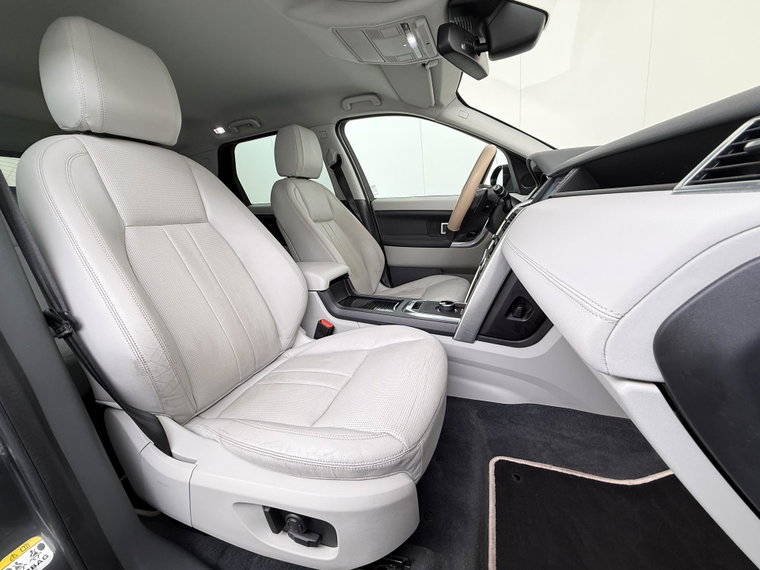 Vehicle Image 37