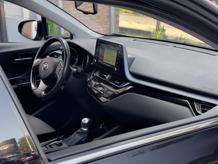 Vehicle Image 18