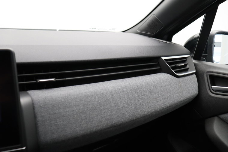 Vehicle Image 38