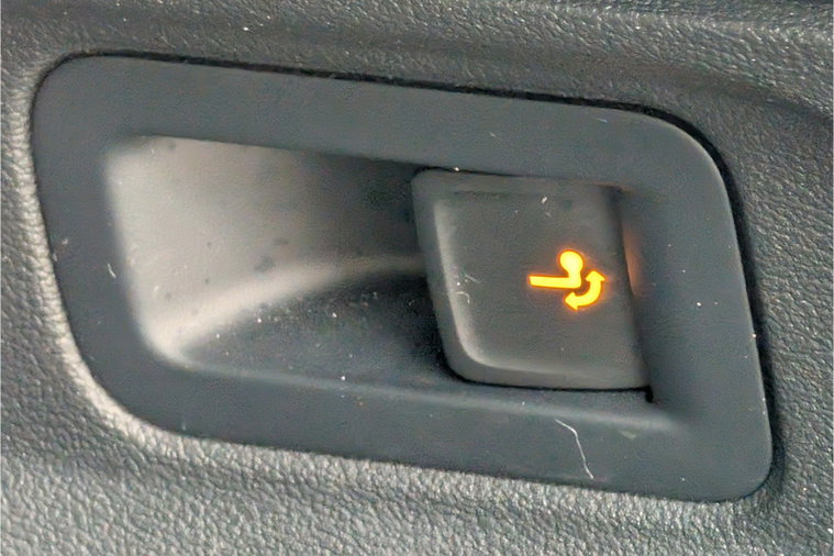 Vehicle Image 26
