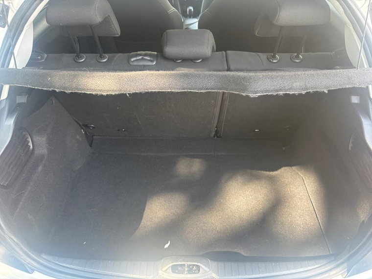 Vehicle Image 23