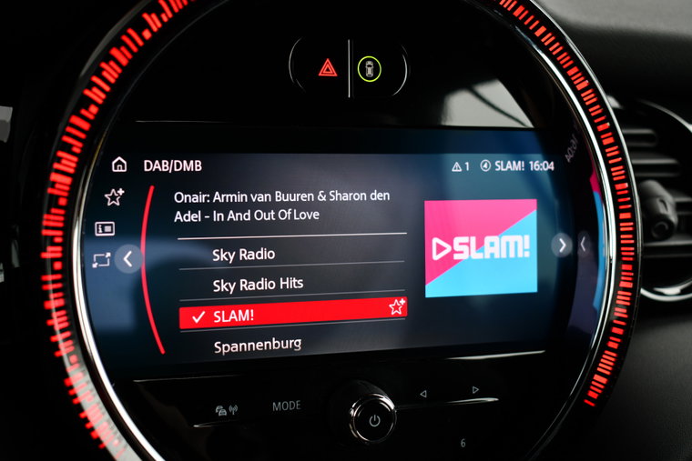 Vehicle Image 28