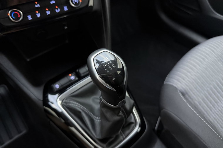 Vehicle Image 18