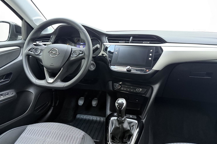 Vehicle Image 25