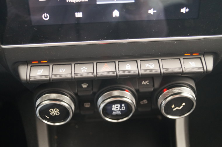 Vehicle Image 28