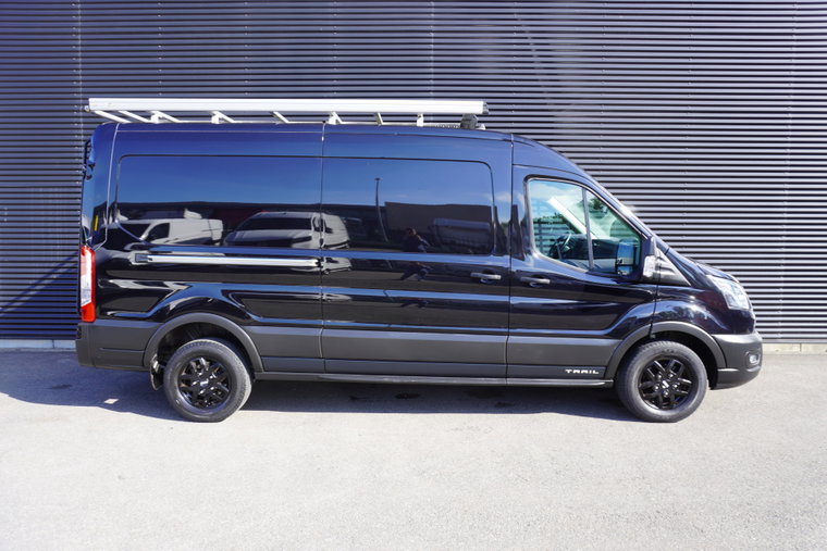 Vehicle Image 13