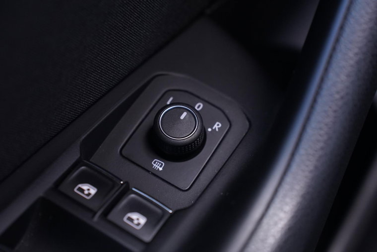 Vehicle Image 27