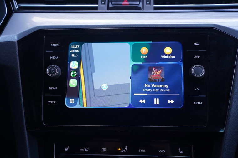 Vehicle Image 42