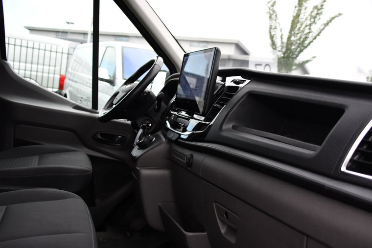 Vehicle Image 18