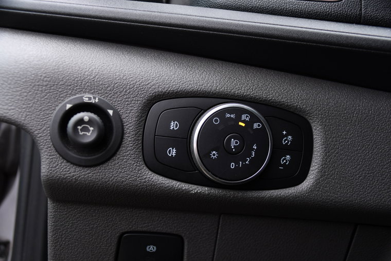 Vehicle Image 30